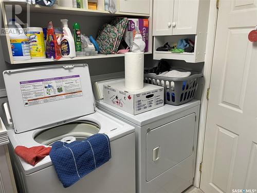 461 Mistusinne Crescent, Mistusinne, SK - Indoor Photo Showing Laundry Room
