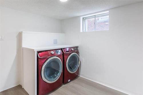 40 Samuel Road|Unit #2, Hamilton, ON - Indoor Photo Showing Laundry Room