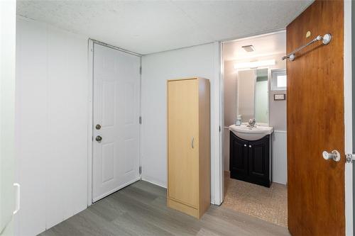40 Samuel Road|Unit #2, Hamilton, ON - Indoor Photo Showing Other Room