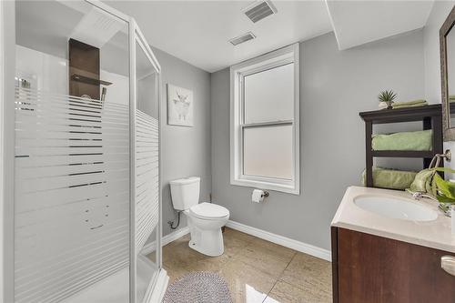 898 Port Maitland Road, Port Maitland, ON - Indoor Photo Showing Bathroom