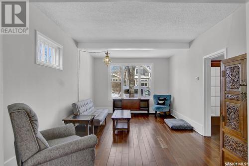 2859 Retallack Street, Regina, SK - Indoor Photo Showing Living Room
