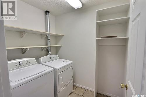 401 2501 1St Avenue W, Prince Albert, SK - Indoor Photo Showing Laundry Room