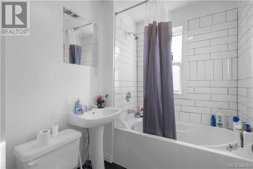 81 Charlotte Street, Saint John, NB - Indoor Photo Showing Bathroom