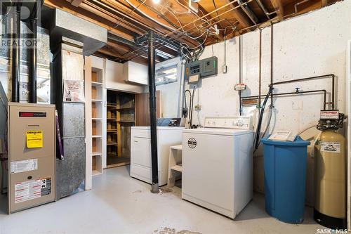 116 Matheson Crescent, Regina, SK - Indoor Photo Showing Laundry Room
