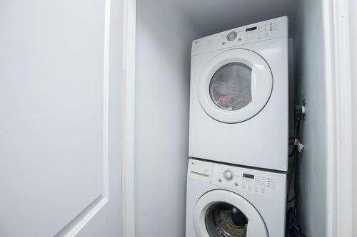 212 Sheridan Street, Brantford, ON - Indoor Photo Showing Laundry Room