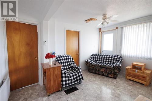 222 Theriault, Sainte-Anne-De-Madawaska, NB - Indoor Photo Showing Other Room