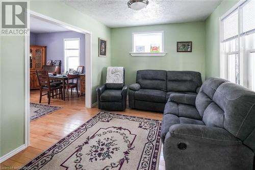138268 Grey Road 112, Meaford (Municipality), ON - Indoor Photo Showing Living Room