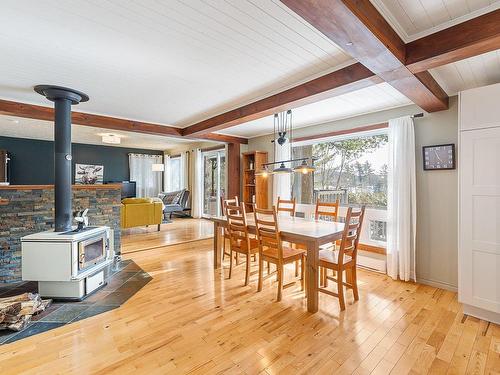 Salle Ã  manger - 635 Ch. Duclos, Saint-Denis-De-Brompton, QC - Indoor Photo Showing Dining Room With Fireplace