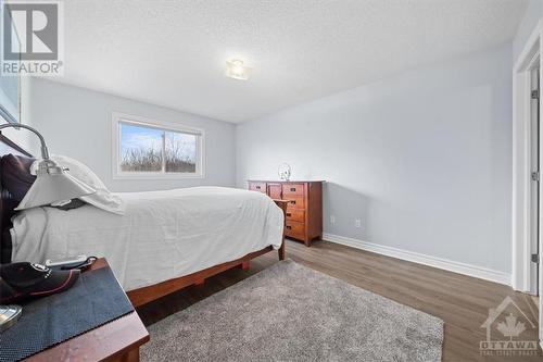 317 Finner Court, Almonte, ON - Indoor Photo Showing Bedroom