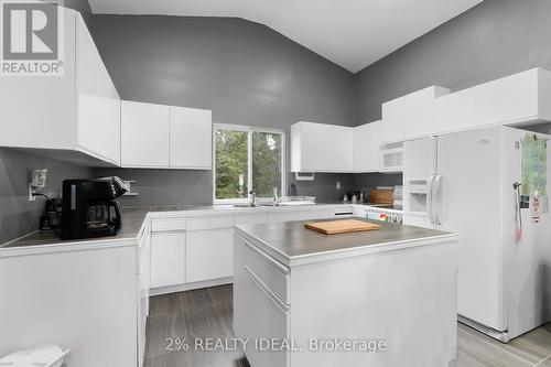 11 Nickles Cove Rd, Whitestone, ON - Indoor Photo Showing Kitchen