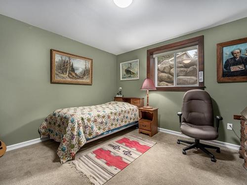 1315 Old Bridge Road, Lillooet, BC - Indoor Photo Showing Bedroom