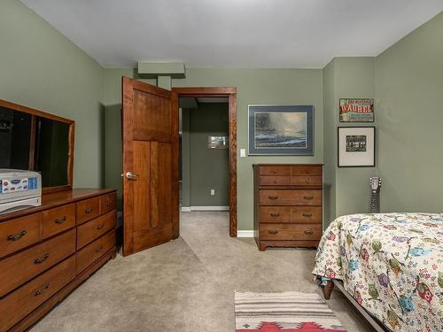 1315 Old Bridge Road, Lillooet, BC - Indoor Photo Showing Bedroom