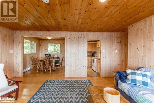 2 Island 270, Georgian Bay (Baxter), ON - Indoor Photo Showing Living Room