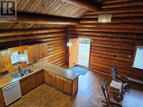 728 10Th Avenue, Keremeos, BC - Indoor Photo Showing Kitchen With Double Sink