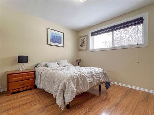 301 5Th Avenue, Rivers, MB - Indoor Photo Showing Bedroom