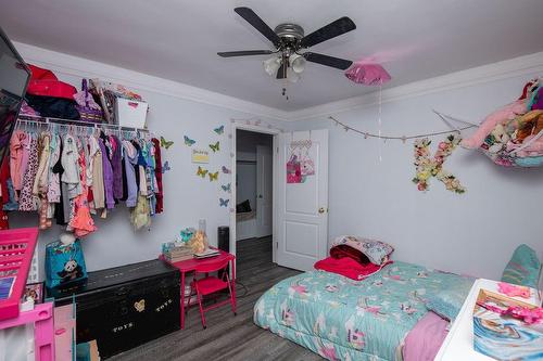 212 Sheridan Street, Brantford, ON - Indoor Photo Showing Bedroom