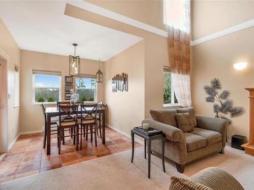 41 Stoneridge Dr, View Royal, BC - Indoor With Fireplace