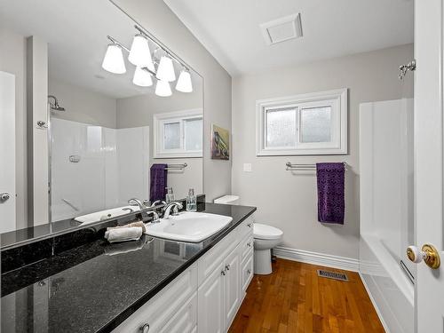 710 Powerhouse Rd, Courtenay, BC - Indoor Photo Showing Bathroom