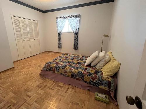 310 Second Street, Rainy River, ON - Indoor Photo Showing Bedroom