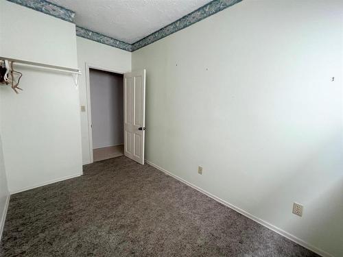 310 Second Street, Rainy River, ON - Indoor Photo Showing Other Room