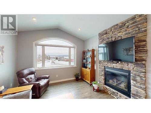 948 89 Avenue, Dawson Creek, BC - Indoor Photo Showing Living Room With Fireplace