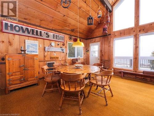 325 Rush Cove Road, Northern Bruce Peninsula, ON - Indoor Photo Showing Dining Room