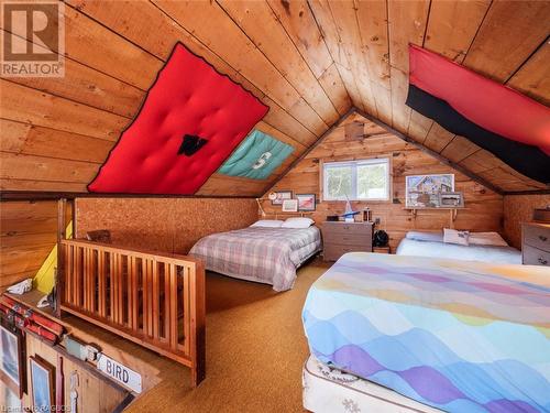 325 Rush Cove Road, Northern Bruce Peninsula, ON - Indoor Photo Showing Bedroom