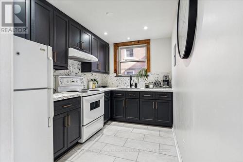 3A - 5 East 36Th Street, Hamilton, ON - Indoor Photo Showing Kitchen
