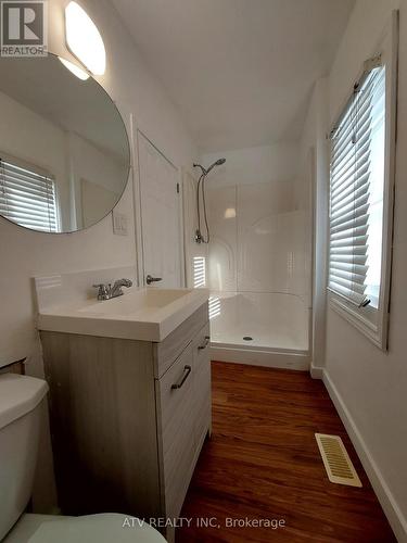 70 Allenby Avenue, Brantford, ON - Indoor Photo Showing Bathroom