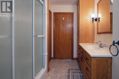 80411 Base Line Rd, Goderich, ON - Indoor Photo Showing Bathroom
