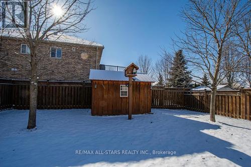 23 Parkside Dr, Kawartha Lakes, ON - Outdoor