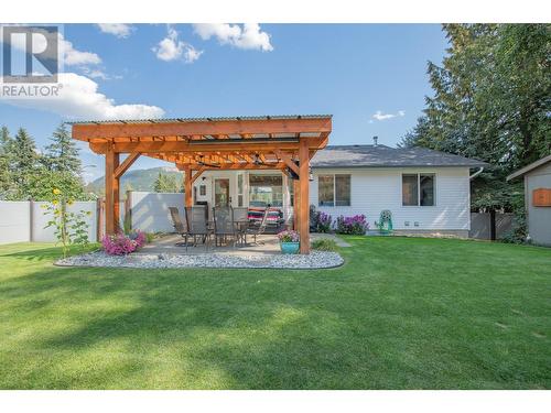 2200 Linea Crescent, Lumby, BC - Outdoor