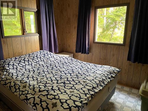 65 Wilson Creek North, Sicamous, BC - Indoor Photo Showing Bedroom