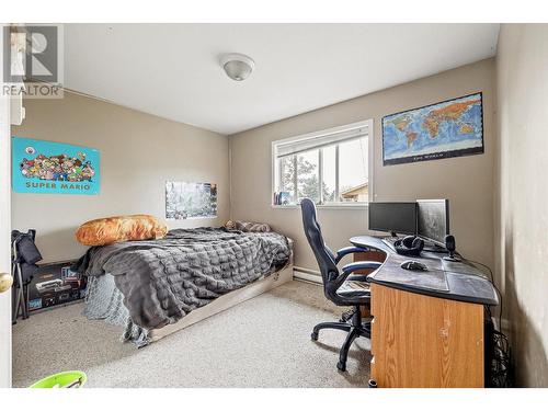 270-272 Taylor Road, Kelowna, BC - Indoor Photo Showing Other Room