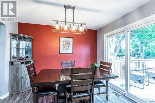 245 Chittick Cres, Thames Centre, ON - Indoor Photo Showing Dining Room