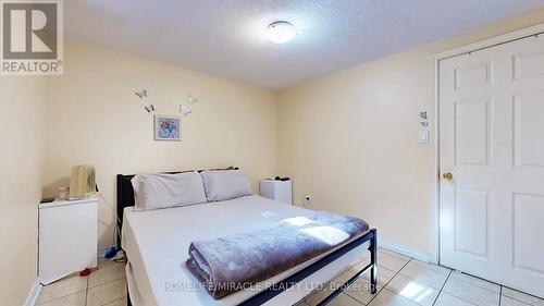 3066 Mallbridge Cres, Mississauga, ON - Indoor Photo Showing Bedroom