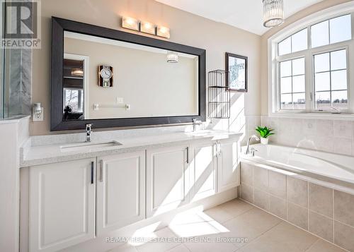 90 Copeland Crescent, Innisfil, ON - Indoor Photo Showing Bathroom