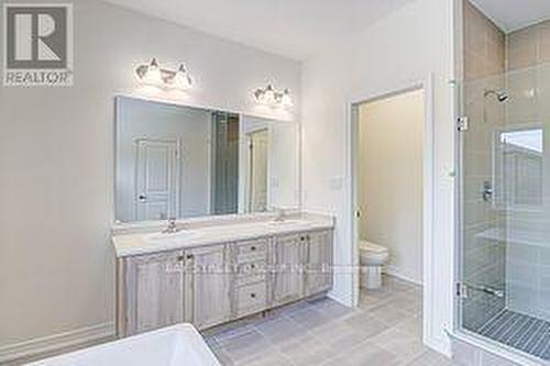 309 Boundary Blvd S, Whitchurch-Stouffville, ON - Indoor Photo Showing Bathroom