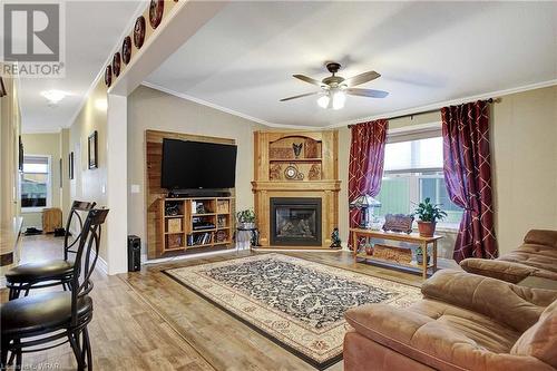 1429 Sheffield Road Unit# 6 Willowdale, Hamilton Twp, ON - Indoor Photo Showing Living Room With Fireplace