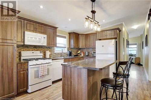 1429 Sheffield Road Unit# 6 Willowdale, Hamilton Twp, ON - Indoor Photo Showing Kitchen