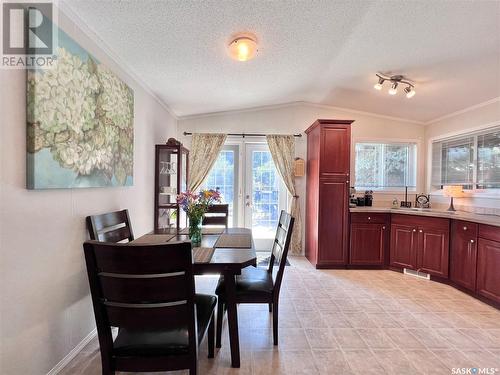220 Sovereign Crescent, Coteau Beach, SK - Indoor Photo Showing Dining Room