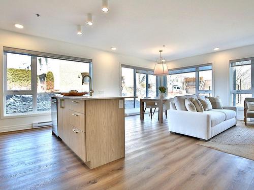 Overall view - 214-2000 Rue Benoit, Saint-Bruno-De-Montarville, QC - Indoor Photo Showing Living Room