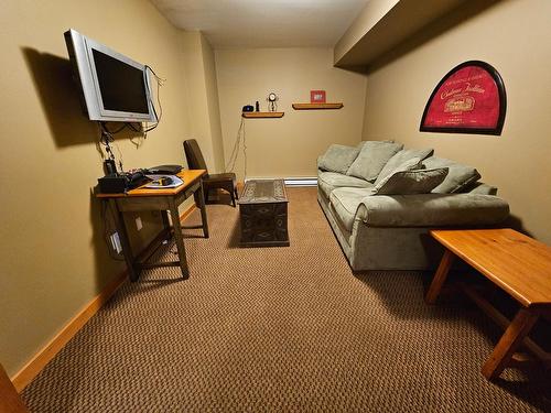 103 - 41 Rivermount Place, Fernie, BC - Indoor Photo Showing Other Room