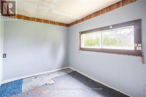 7203 Canborough Road, West Lincoln, ON - Indoor Photo Showing Other Room
