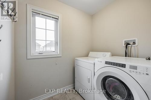 50 Clifford Crescent, New Tecumseth, ON - Indoor Photo Showing Laundry Room