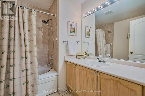 9 - 24 Laguna Parkway, Ramara, ON - Indoor Photo Showing Bathroom