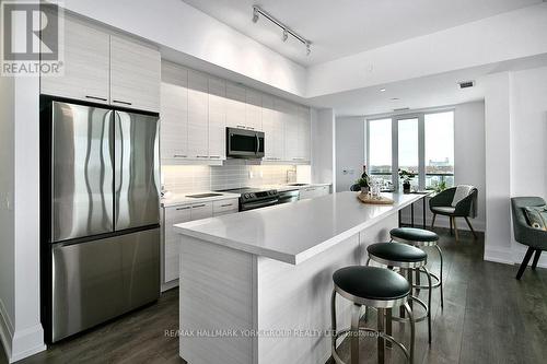 #505 -1 Hume St E, Collingwood, ON - Indoor Photo Showing Kitchen With Upgraded Kitchen
