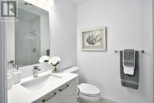 #505 -1 Hume St E, Collingwood, ON - Indoor Photo Showing Bathroom