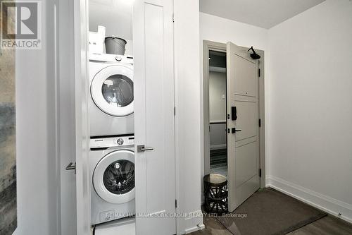 #505 -1 Hume St E, Collingwood, ON - Indoor Photo Showing Laundry Room