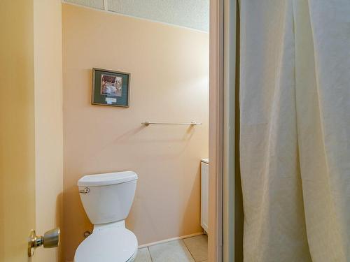 Powder room - 2160 Rue Dickson, Québec (Sainte-Foy/Sillery/Cap-Rouge), QC - Indoor Photo Showing Bathroom